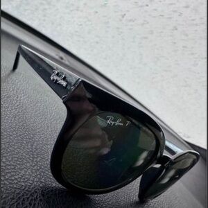 Ray sunglasses. No scratches